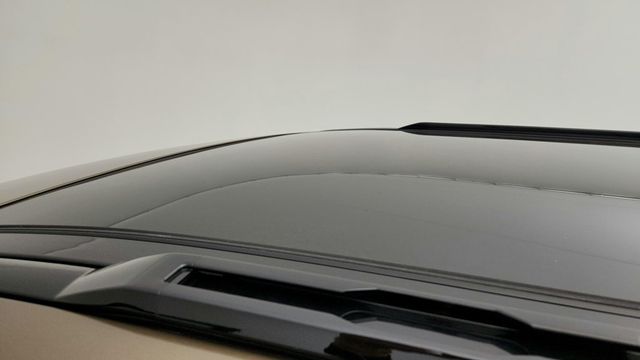 2024 Land Rover Defender 110 P400 X-Dynamic SE w/ 22'' Wheels, Air Suspension Pack & HUD - 22952574 - 9