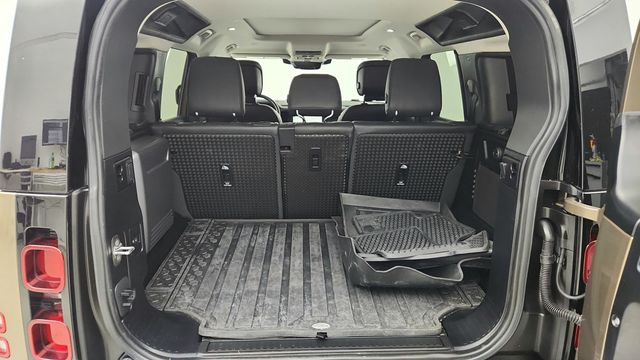 2024 Land Rover Defender 110 P400 X-Dynamic SE w/ 22'' Wheels, Air Suspension Pack & HUD - 22952574 - 21