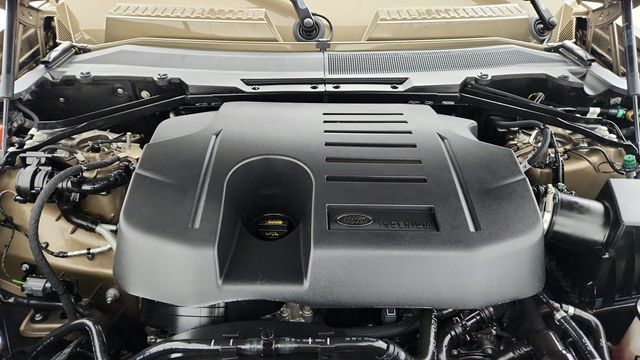 2024 Land Rover Defender 110 P400 X-Dynamic SE w/ 22'' Wheels, Air Suspension Pack & HUD - 22952574 - 26