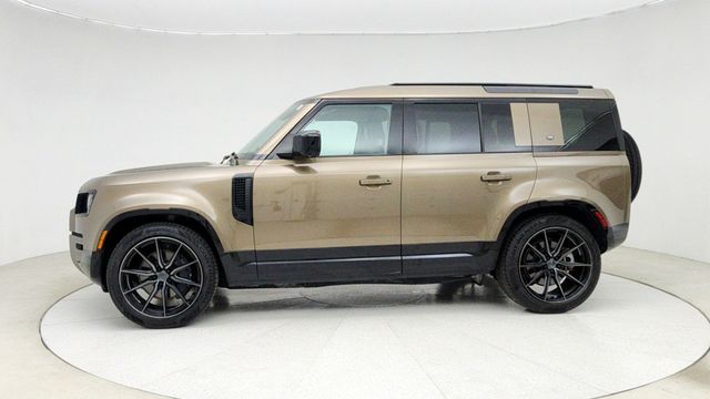 2024 Land Rover Defender 110 P400 X-Dynamic SE w/ 22'' Wheels, Air Suspension Pack & HUD - 22952574 - 7