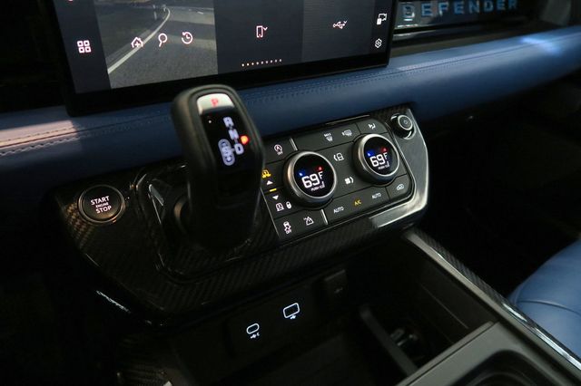 2024 Land Rover Defender 110 P400 X-Dynamic SE Widebody - 22973654 - 13