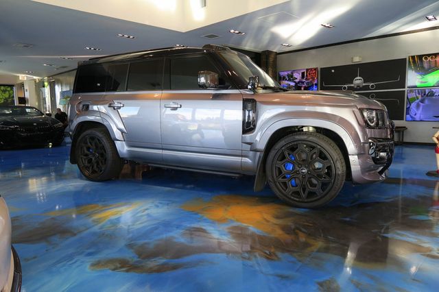 2024 Land Rover Defender 110 P400 X-Dynamic SE Widebody - 22973654 - 1