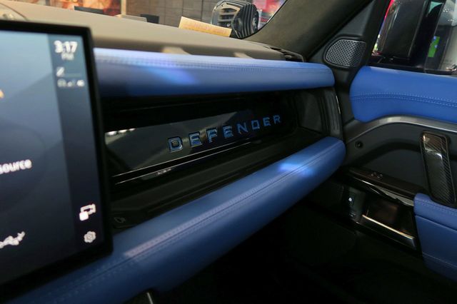 2024 Land Rover Defender 110 P400 X-Dynamic SE Widebody - 22973654 - 19