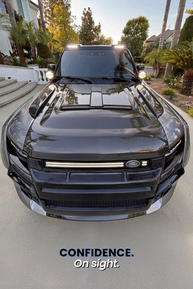 2024 Land Rover Defender 110 P400 X-Dynamic SE Widebody - 22973654 - 45