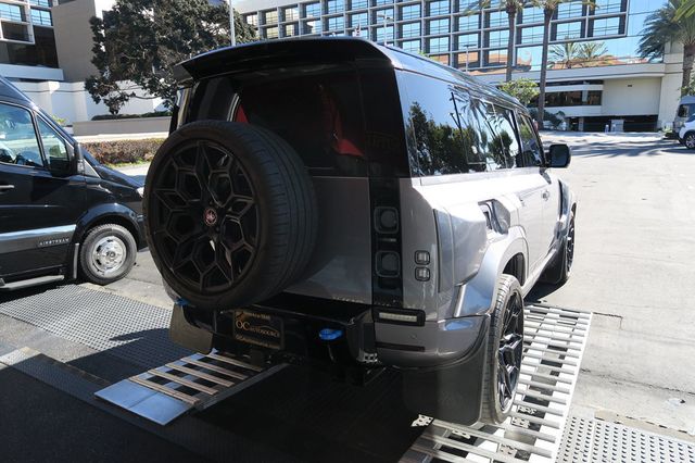 2024 Land Rover Defender 110 P400 X-Dynamic SE Widebody - 22973654 - 56