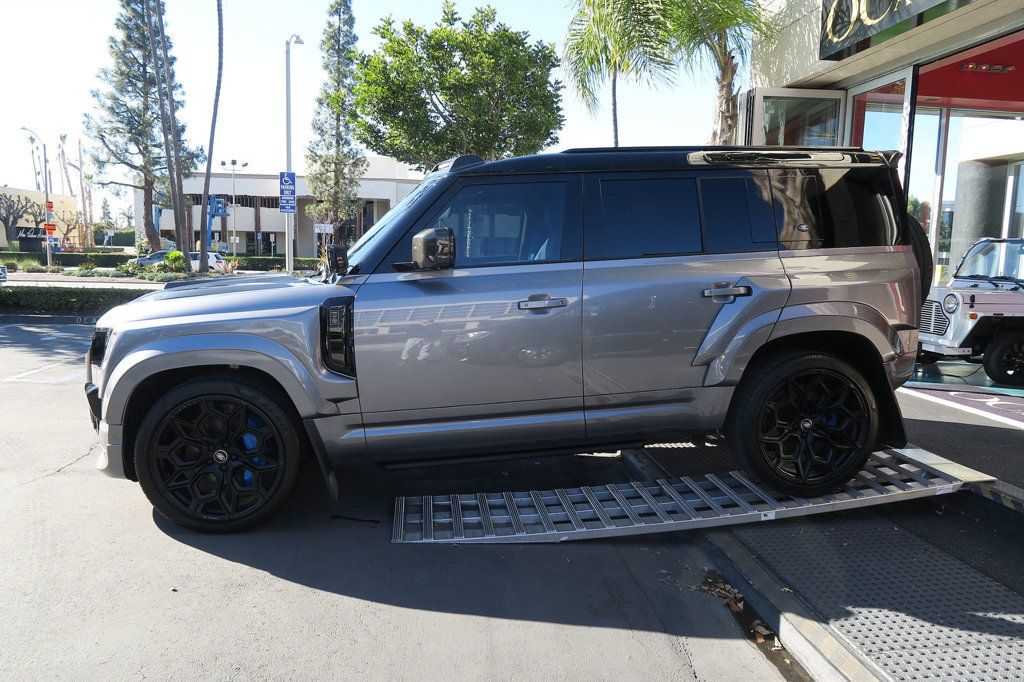 2024 Land Rover Defender 110 P400 X-Dynamic SE Widebody - 22973654 - 59