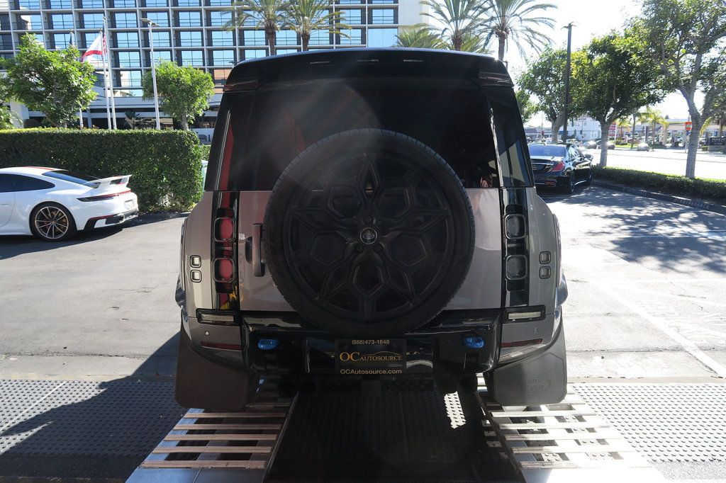 2024 Land Rover Defender 110 P400 X-Dynamic SE Widebody - 22973654 - 64