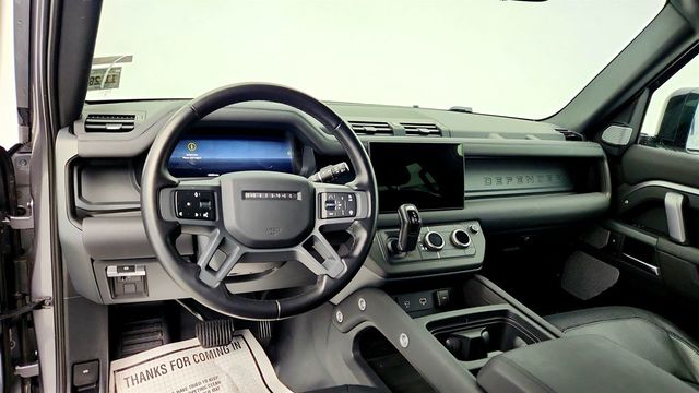 2024 Land Rover Defender 110 P400 X-Dynamic SE with 22'' Wheels, Extended Black Ext. Pkg - 22974958 - 11