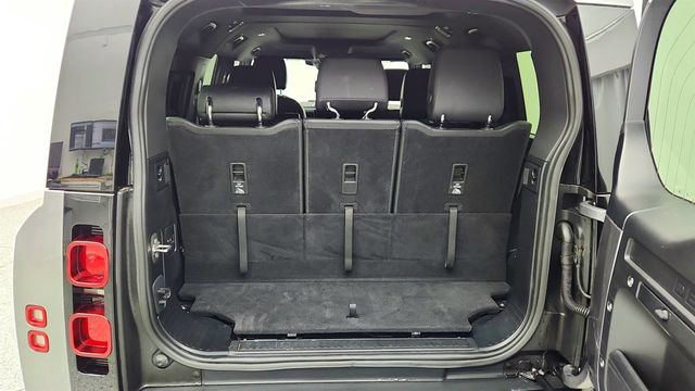 2024 Land Rover Defender 110 P400 X-Dynamic SE with 22'' Wheels, Extended Black Ext. Pkg - 22974958 - 22