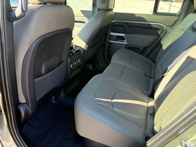 2024 Land Rover Defender 110-S/HtdSts-SteeringWheel/AdaptCruise/BlindSpotMonitor/NAV - 22967937 - 18