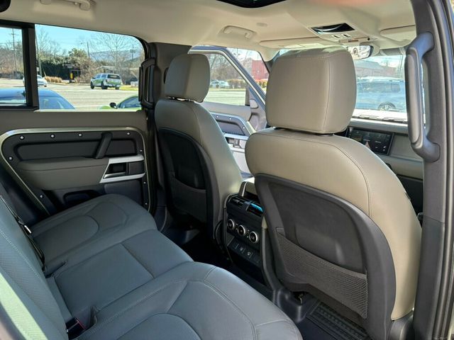 2024 Land Rover Defender 110-S/HtdSts-SteeringWheel/AdaptCruise/BlindSpotMonitor/NAV - 22967937 - 22