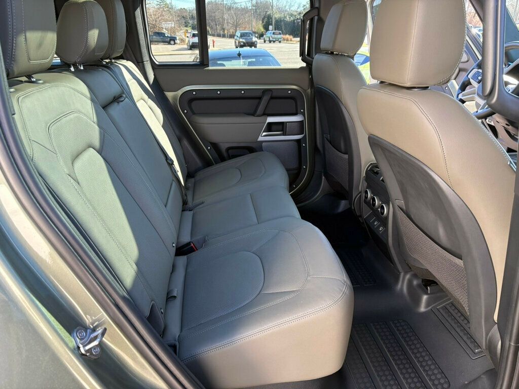 2024 Land Rover Defender 110-S/HtdSts-SteeringWheel/AdaptCruise/BlindSpotMonitor/NAV - 22967937 - 23