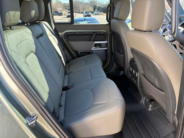 2024 Land Rover Defender 110-S/HtdSts-SteeringWheel/AdaptCruise/BlindSpotMonitor/NAV - 22967937 - 23