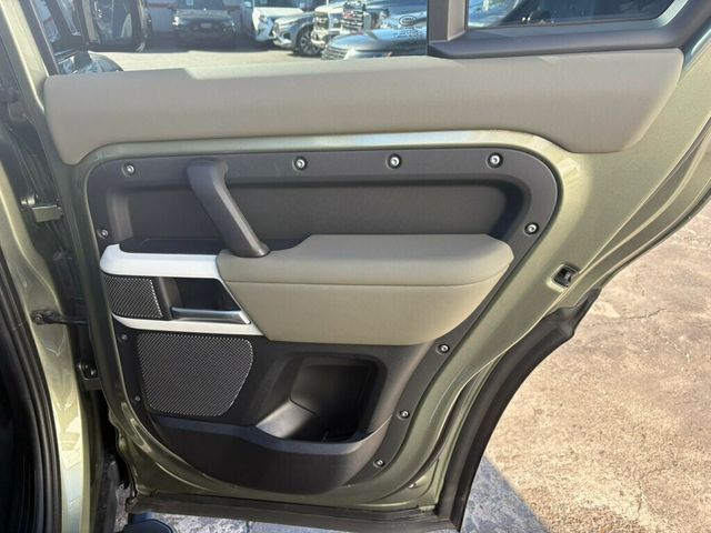 2024 Land Rover Defender 110-S/HtdSts-SteeringWheel/AdaptCruise/BlindSpotMonitor/NAV - 22967937 - 25