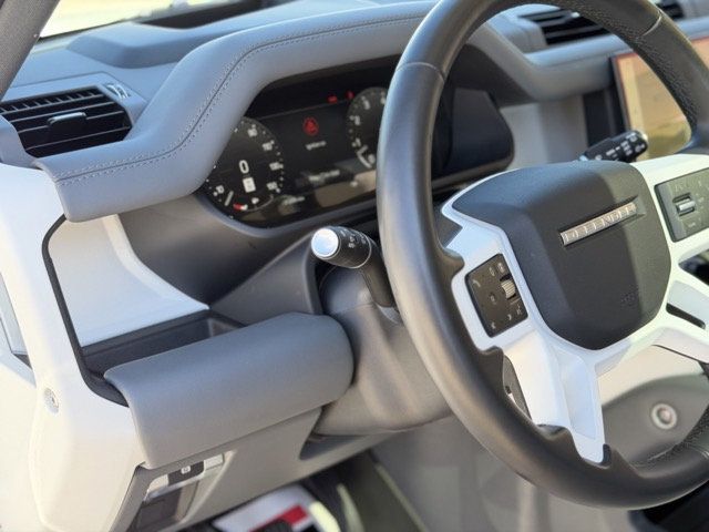 2024 Land Rover Defender 130 P400 S - 23085978 - 12
