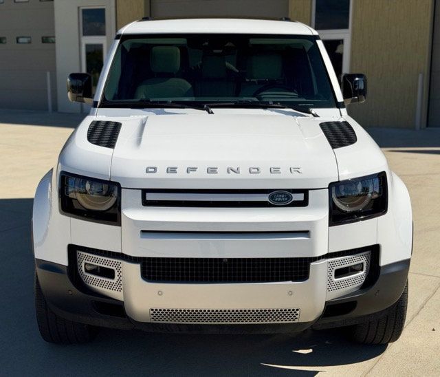 2024 Land Rover Defender 130 P400 S - 23085978 - 1