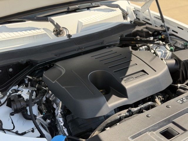 2024 Land Rover Defender 130 P400 S - 23085978 - 30