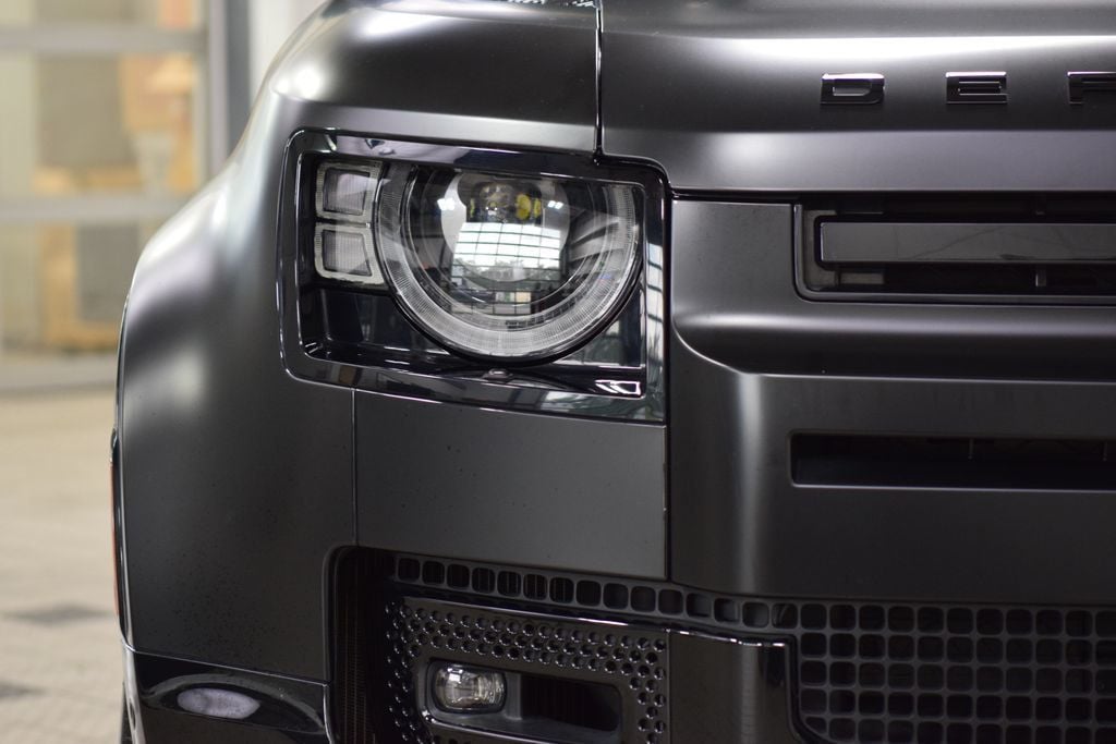 2024 Land Rover Defender 130 P400 X - 23066833 - 11