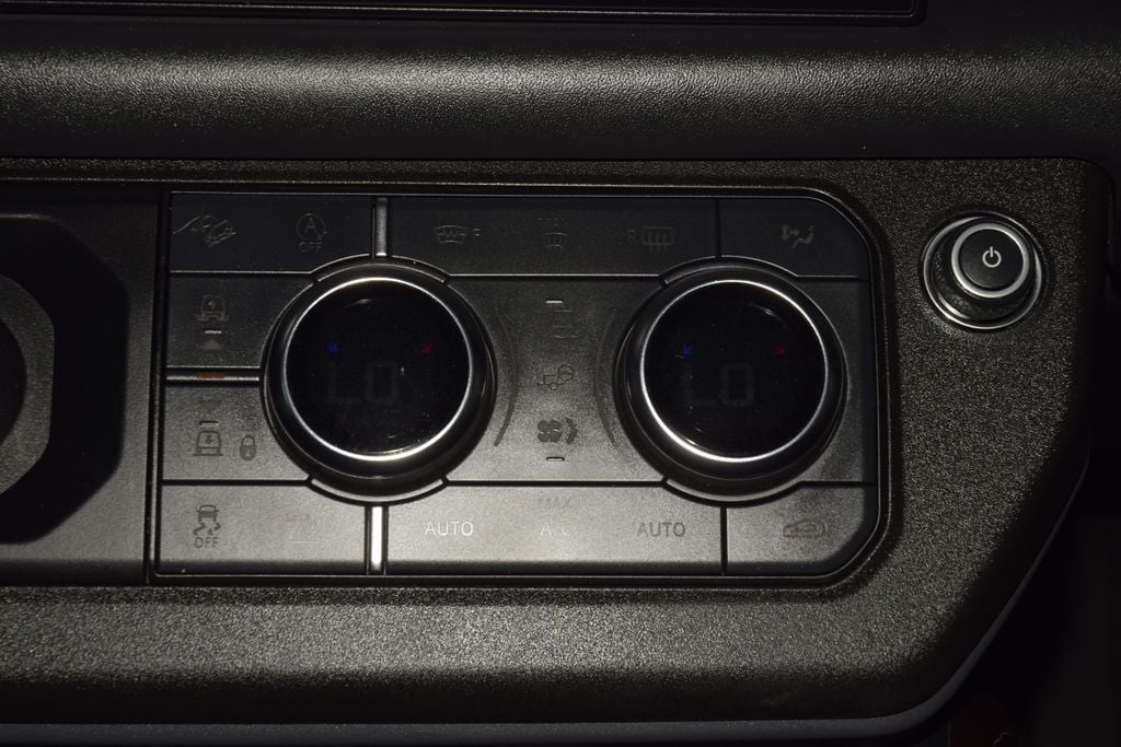 2024 Land Rover Defender 130 P400 X - 23066833 - 35