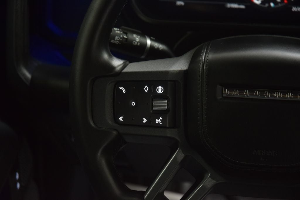 2024 Land Rover Defender 130 P400 X - 23066833 - 38