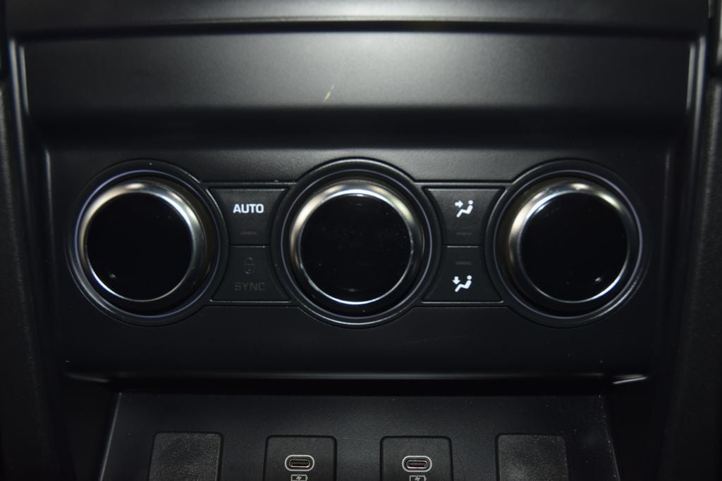 2024 Land Rover Defender 130 P400 X - 23066833 - 44