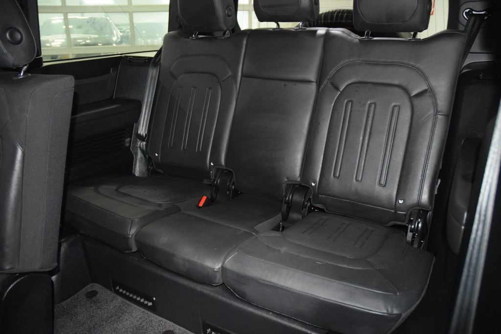 2024 Land Rover Defender 130 P400 X - 23066833 - 46