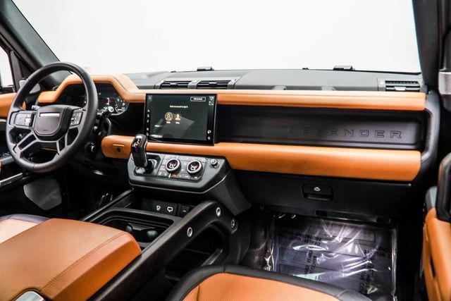 2024 Land Rover Defender 130 P400 X - 22981987 - 17