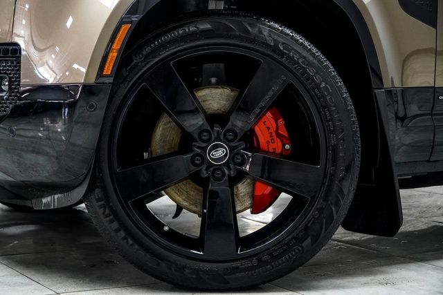 2024 Land Rover Defender 130 P400 X - 22981987 - 2