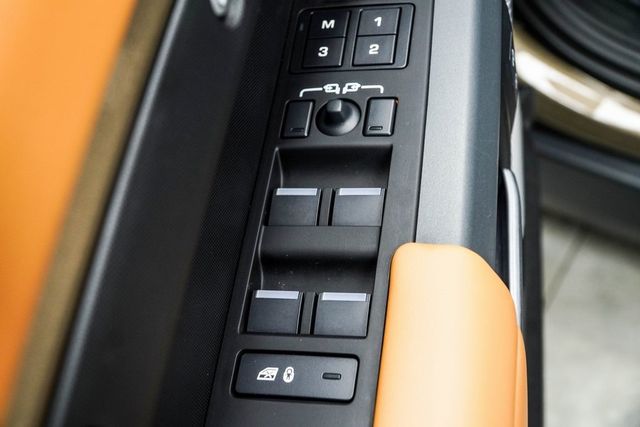 2024 Land Rover Defender 130 P400 X - 22981987 - 39