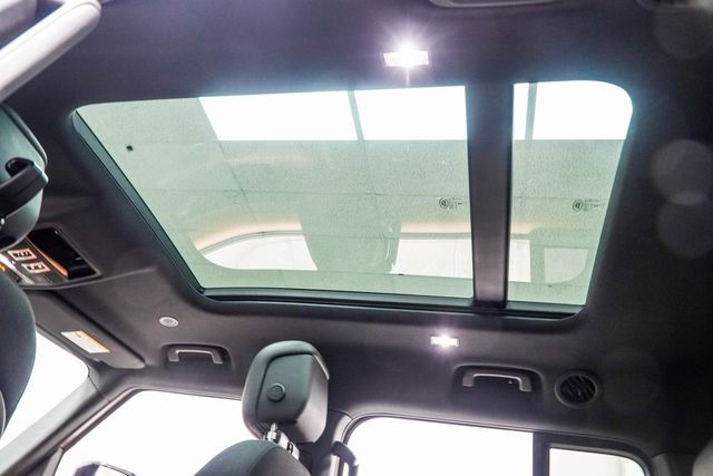 2024 Land Rover Defender 130 P400 X - 22981987 - 45