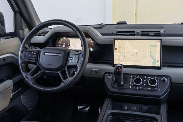 2024 Land Rover Defender 130 P400 X - 22979068 - 17