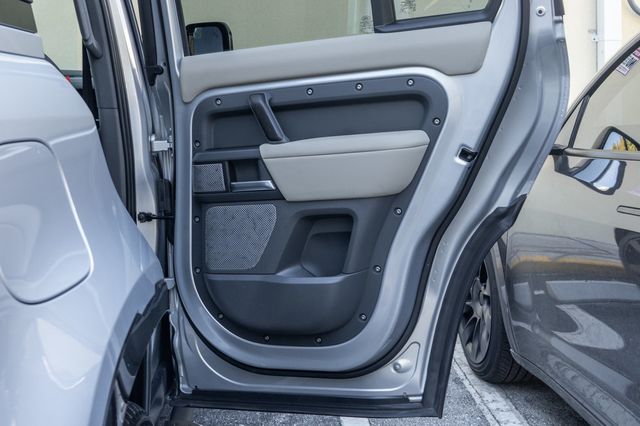 2024 Land Rover Defender 130 P400 X - 22979068 - 30