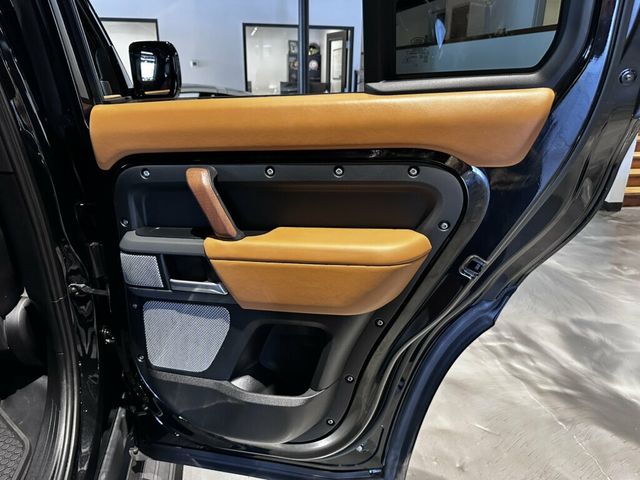 2024 Land Rover Defender 130/P400X/360Cam/HtdSteerWheel/AdapCruise/14WayPowerSeats/NAV - 23054719 - 29