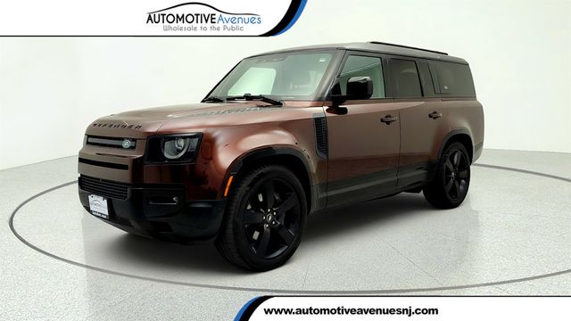 2024 Land Rover Defender 130 P400 X-Dynamic SE w/ 22'' Wheels & Black Exterior Pack - 23033716 - 0