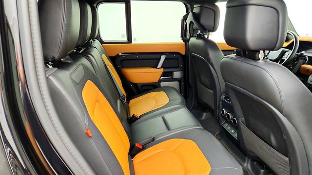 2024 Land Rover Defender 130 P400 X-Dynamic SE w/ 22'' Wheels, Ext. Leather & Black Pack - 23091246 - 24