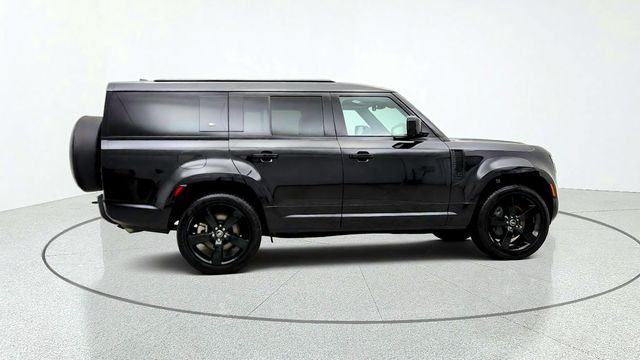 2024 Land Rover Defender 130 P400 X-Dynamic SE w/ 22'' Wheels, Ext. Leather & Black Pack - 23091246 - 3