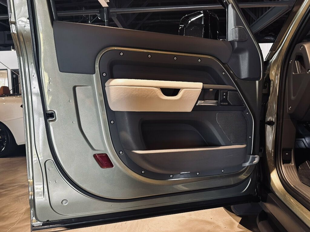 2024 Land Rover Defender AirSuspensionPack/ComfortPkg/ConveniencePkg/WindsorLeather - 23061390 - 15
