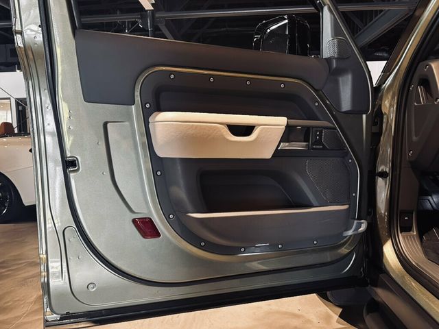 2024 Land Rover Defender AirSuspensionPack/ComfortPkg/ConveniencePkg/WindsorLeather - 23061390 - 15