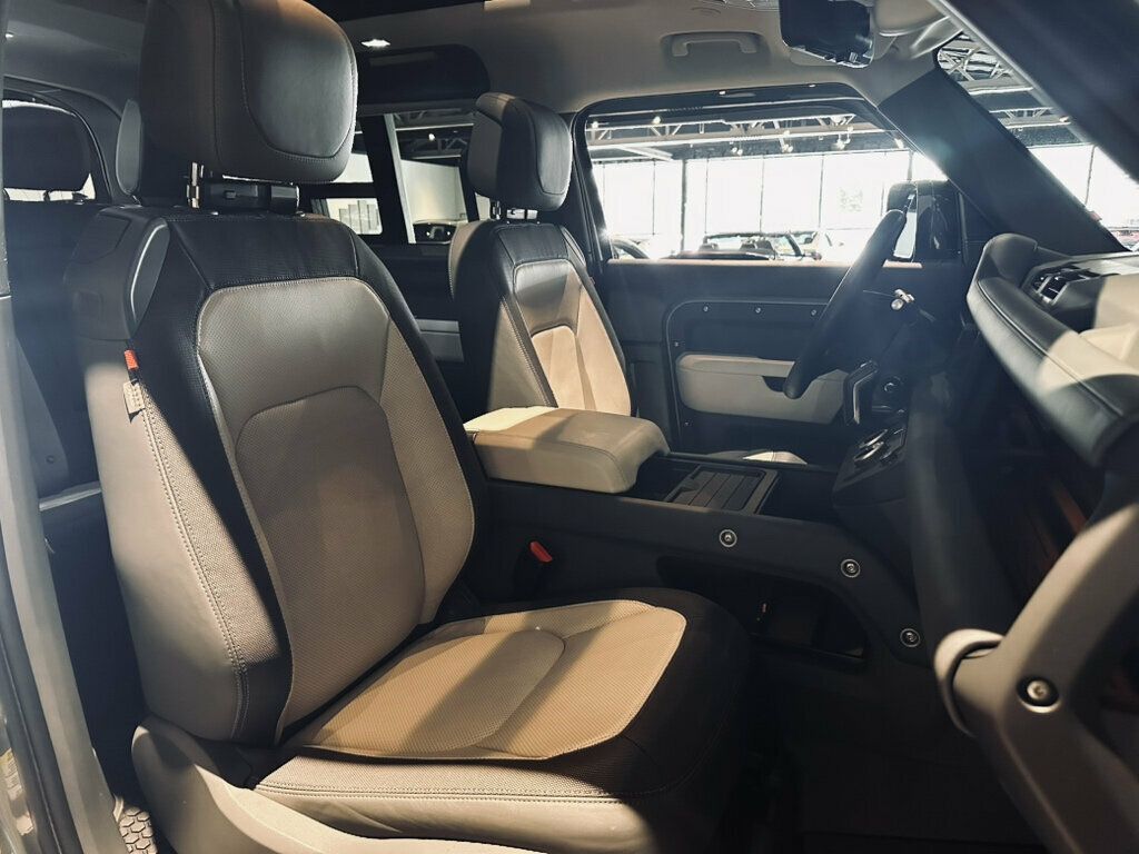 2024 Land Rover Defender AirSuspensionPack/ComfortPkg/ConveniencePkg/WindsorLeather - 23061390 - 24