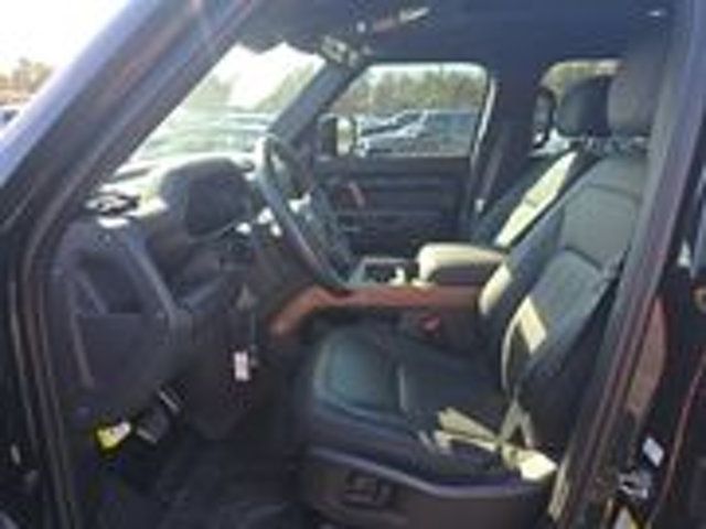 2024 Land Rover Defender Heated&Cooled Seats/Adaptive Cruise/Heads Up Display/Pano Roof - 22987738 - 4