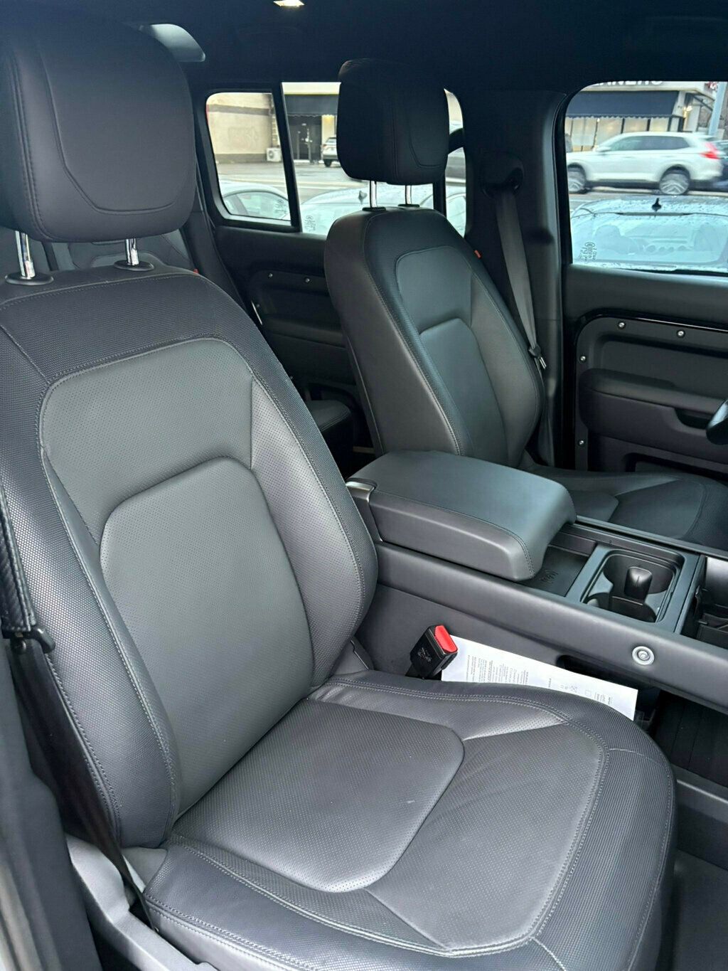 2024 Land Rover Defender LocalTrade/MSRP$88705/X-Dynamic-SE/Heated&CooledSeats/FamilyPkg - 22961394 - 19