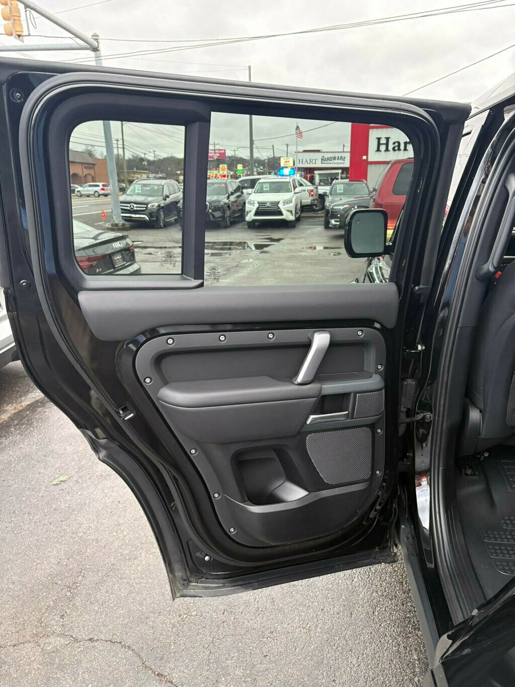 2024 Land Rover Defender LocalTrade/MSRP$88705/X-Dynamic-SE/Heated&CooledSeats/FamilyPkg - 22961394 - 28