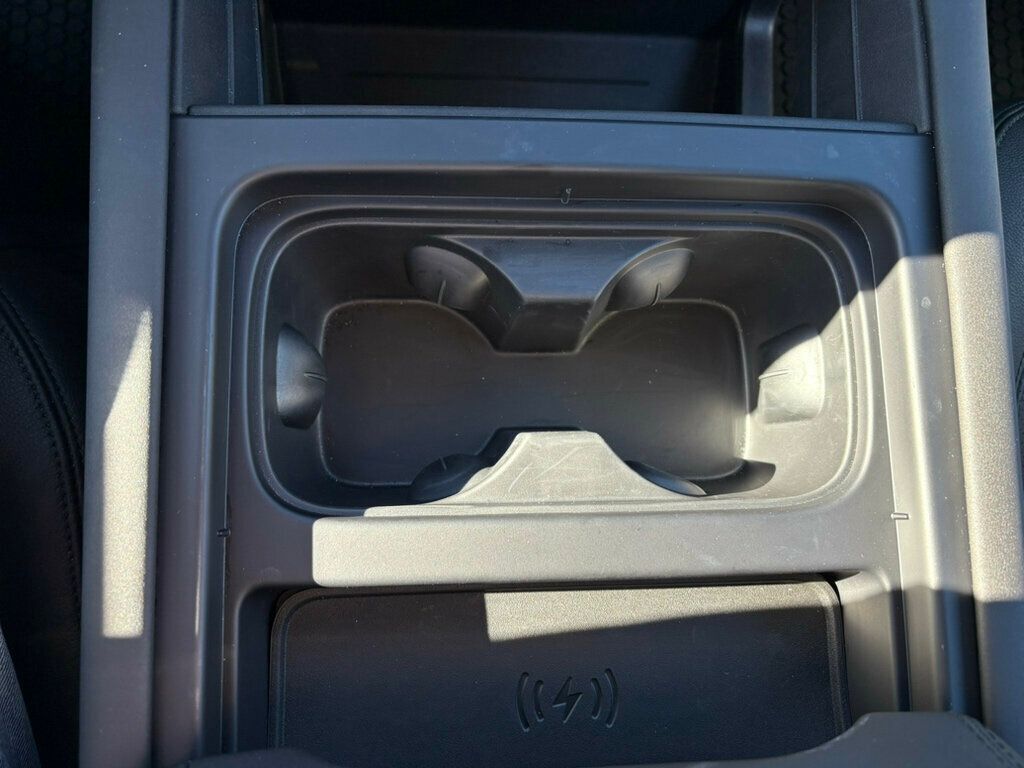 2024 Land Rover Defender MSRP$76865/AdaptiveCruiseControl/360Camera - 22928268 - 37