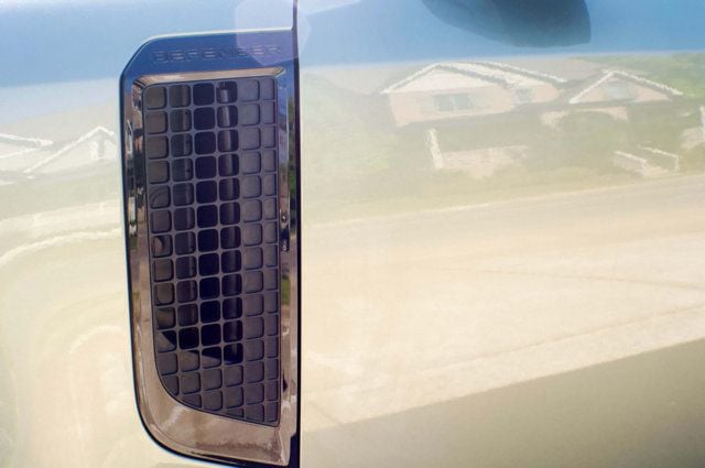 2024 Land Rover Defender MSRP$80875/P-400-X-Dynamic-SE/3rdRowSeats/FamilyPkg/NAV - 23008364 - 10