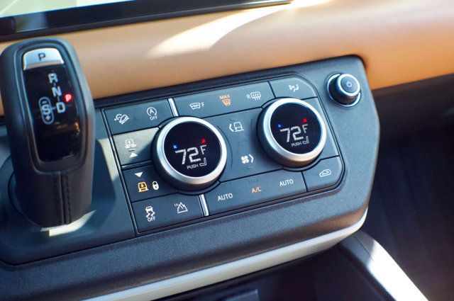 2024 Land Rover Defender MSRP$80875/P-400-X-Dynamic-SE/3rdRowSeats/FamilyPkg/NAV - 23008364 - 32