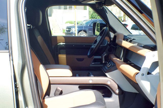 2024 Land Rover Defender MSRP$80875/P-400-X-Dynamic-SE/3rdRowSeats/FamilyPkg/NAV - 23008364 - 44