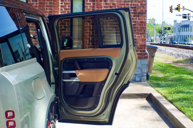 2024 Land Rover Defender MSRP$80875/P-400-X-Dynamic-SE/3rdRowSeats/FamilyPkg/NAV - 23008364 - 52
