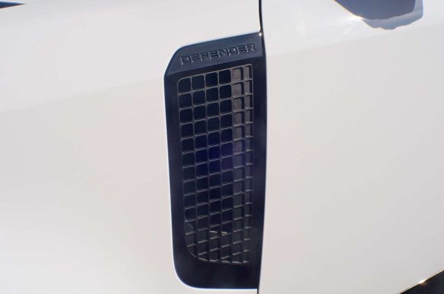 2024 Land Rover Defender MSRP$89695/P-400 X-DynamicSE/ColdClimatePkg/BlindSpotMonitor/NAV - 23001506 - 17