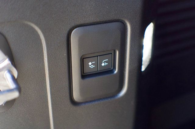 2024 Land Rover Defender MSRP$89695/P-400 X-DynamicSE/ColdClimatePkg/BlindSpotMonitor/NAV - 23001506 - 55