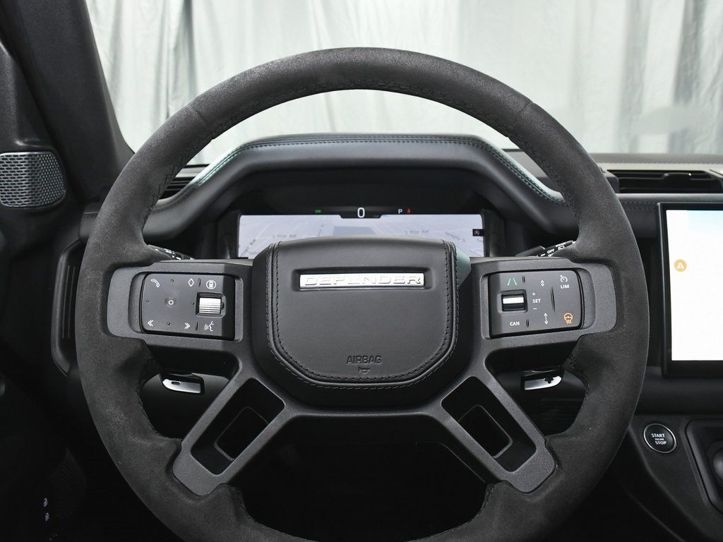 2024 Land Rover Defender 110 V8 photo 29